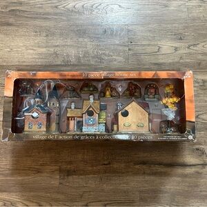 Holiday Time Thanksgiving Village House Set Fall Harvest Houses People 10-pc